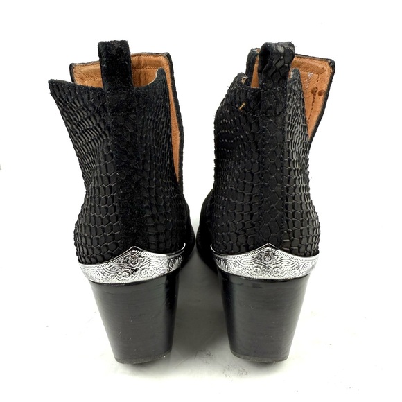 Jeffrey Campbell Cromwell Booties 9 Black Cut Out Slip On Ankle Boot Etched - Picture 6 of 13